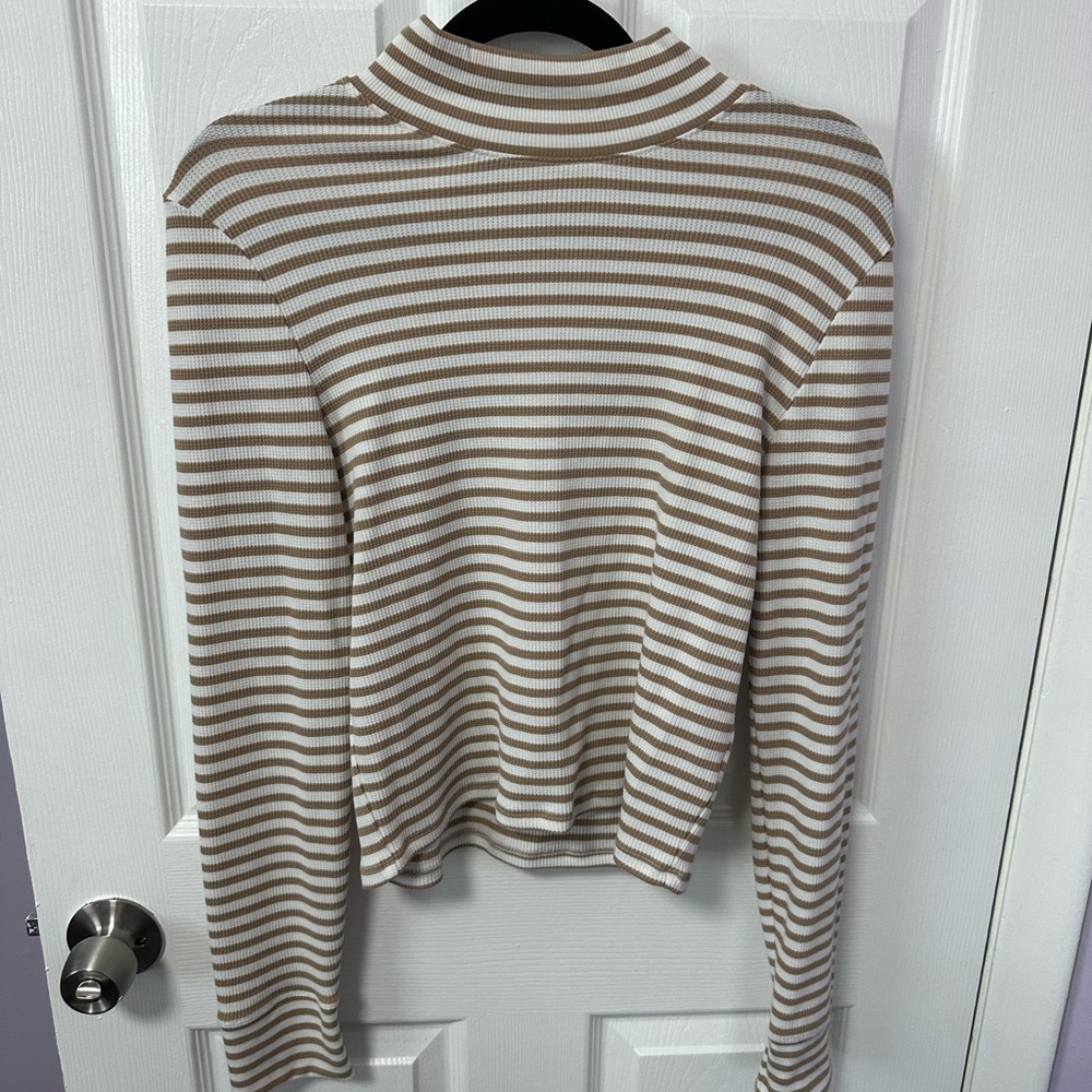 AE tan striped mock neck cropped long sleeve top